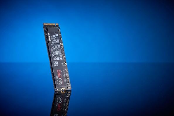 M.2 ssd standing up 