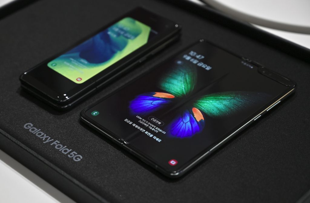 Samsung Galaxy Z Fold 3's Eco Square OLED Consumes 25% ...