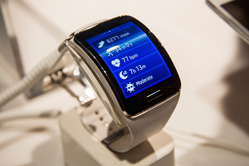 Samsung Galaxy Watch 4 Classic - Wearables