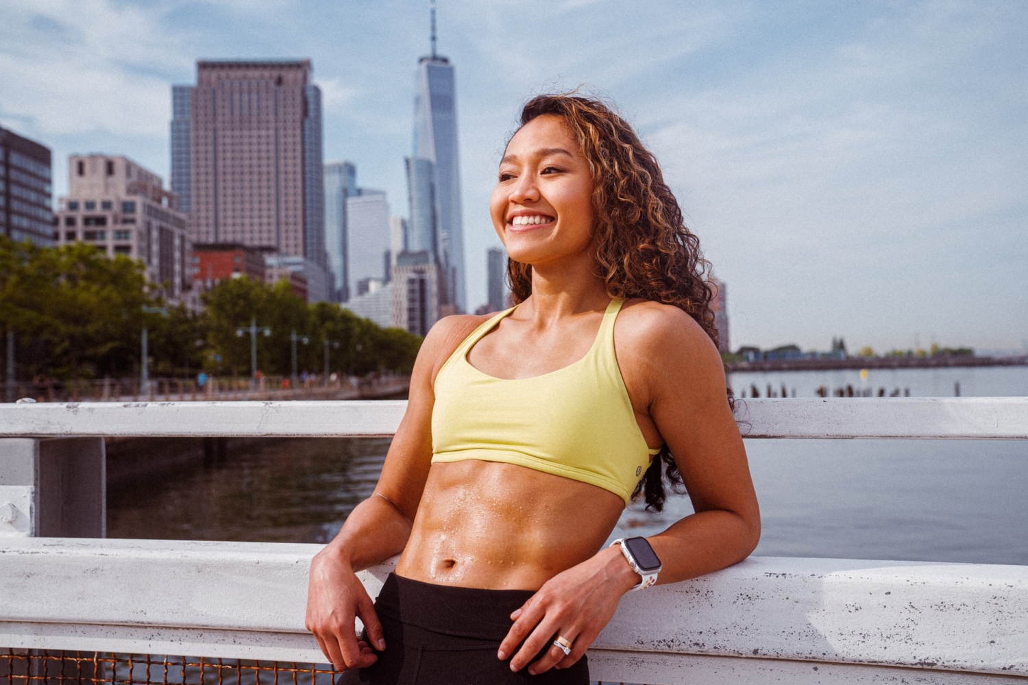 top 5 best workout apps to tone your abs at home