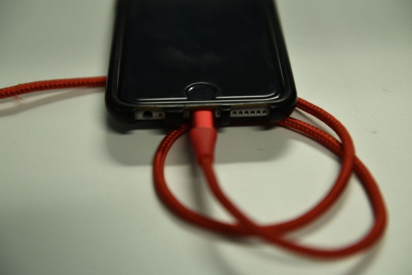 #TechTimesLifeHack: How to Set an iPhone Alarm to Know its Fully Charged 