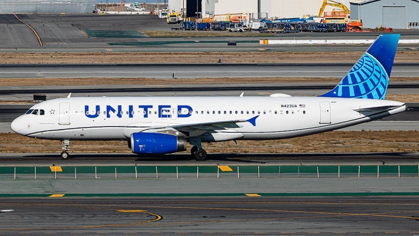 United Airlines' Criticism Over Uniform Inspection Faces Backlash From Employee—Here's What They Shared 