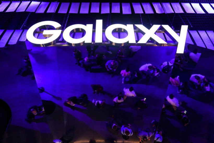 Samsung Galaxy S22 Ultra’s Dummy Phone Flaunts Radical Redesign—S Pen Slot Coming? 