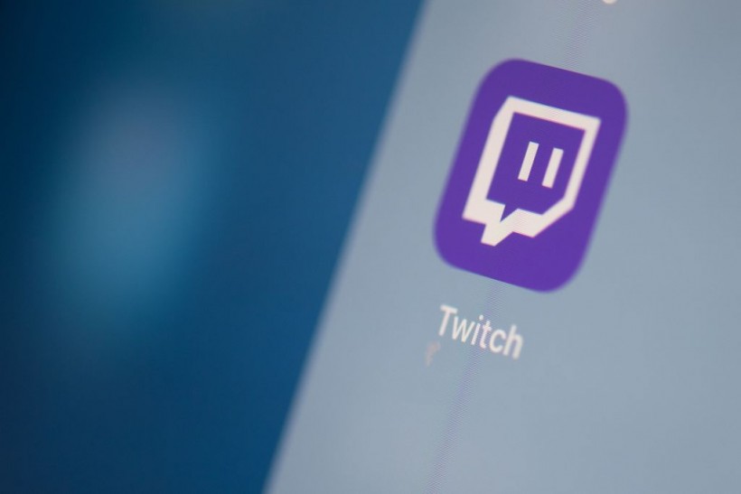 Twitch Streamer Amouranth Returns to Streaming Platform, TikTok, Instagram After Being Banned 