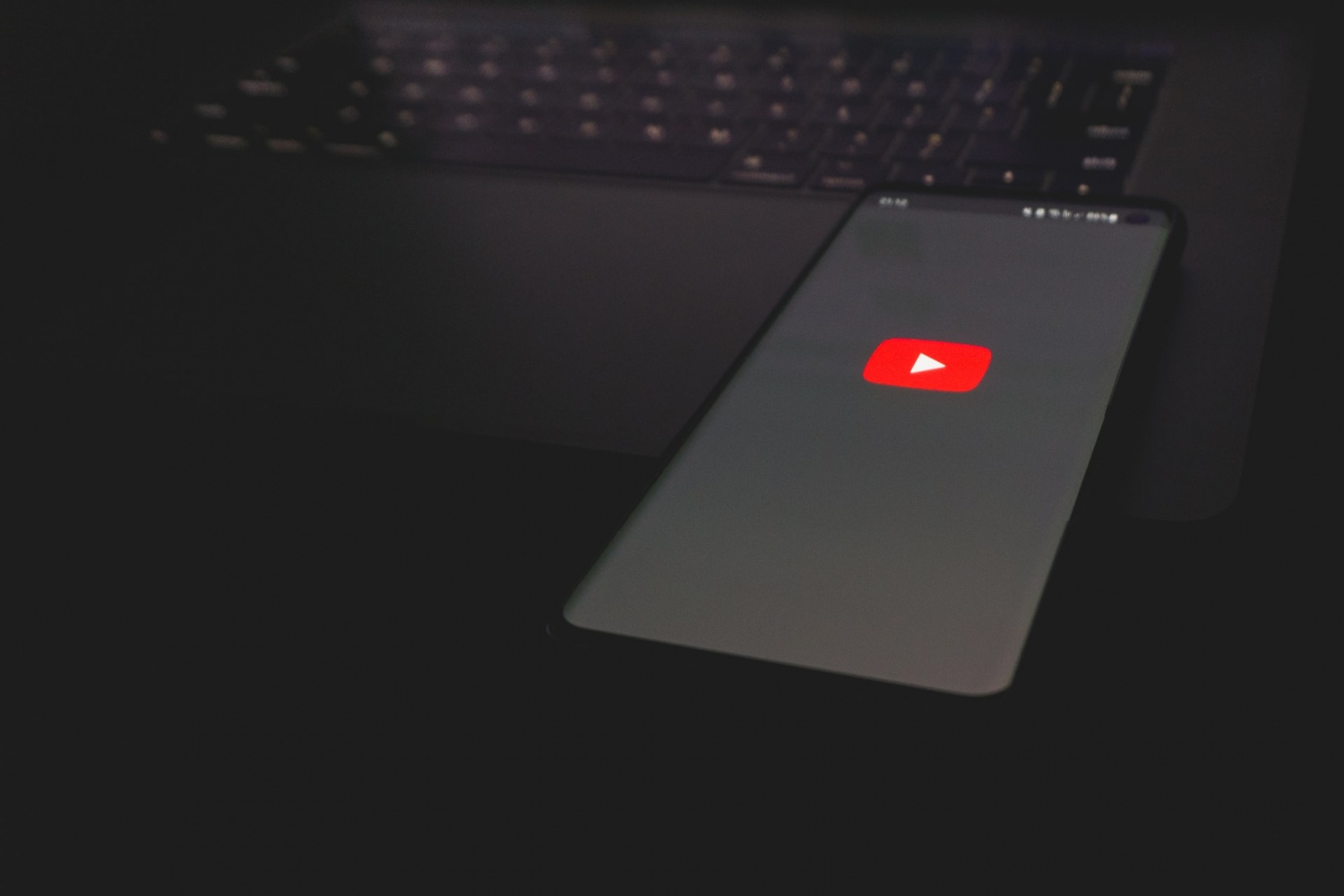 Russian Speaking Hackers Attack YouTube Channels to Livestream Crypto Scams, Google's Threat Analysis Group Reports