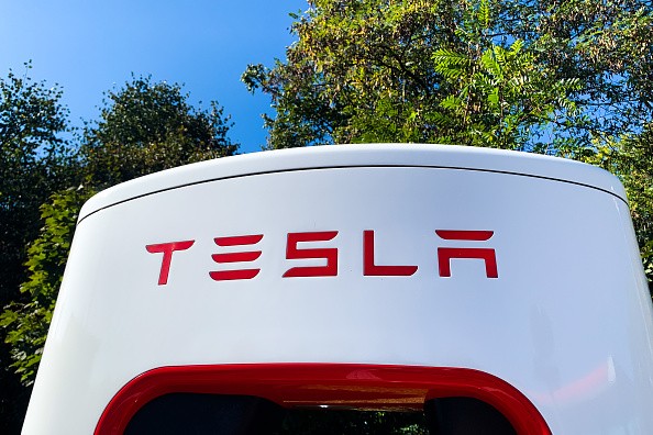 More Tesla Supercharger Stations to Arrive in Canada; Automaker Now Ramping Up Its Design Team 