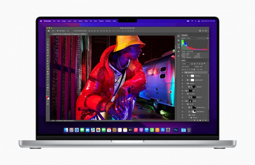 MacBook Pro’s Notch: Here’s How to Hide it via Third Party App 
