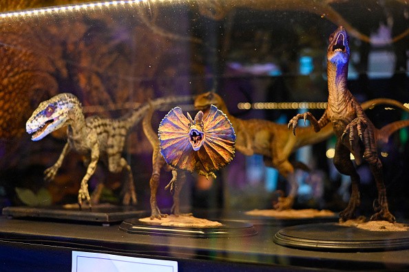 Jurassic park figurines 