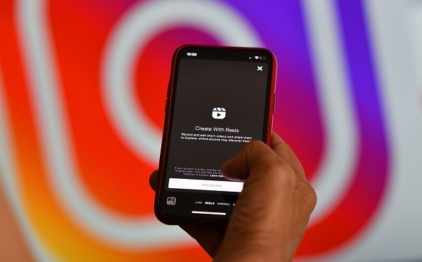 How to Use Instagram Reels TikTok-like Feature Text-to-Speech and Voice Effects 