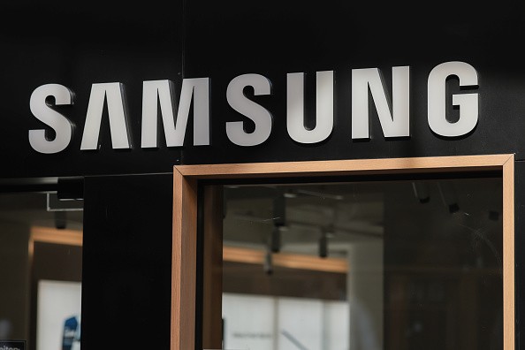 Samsung logo store 