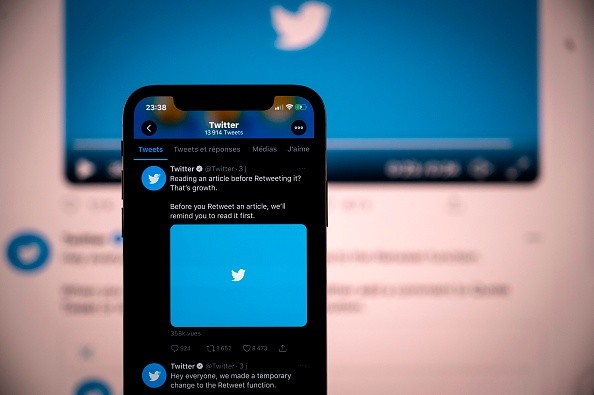 Twitter’s ‘Disappearing Tweets’ Fix Rolls Out to Users—Here’s What’s New 