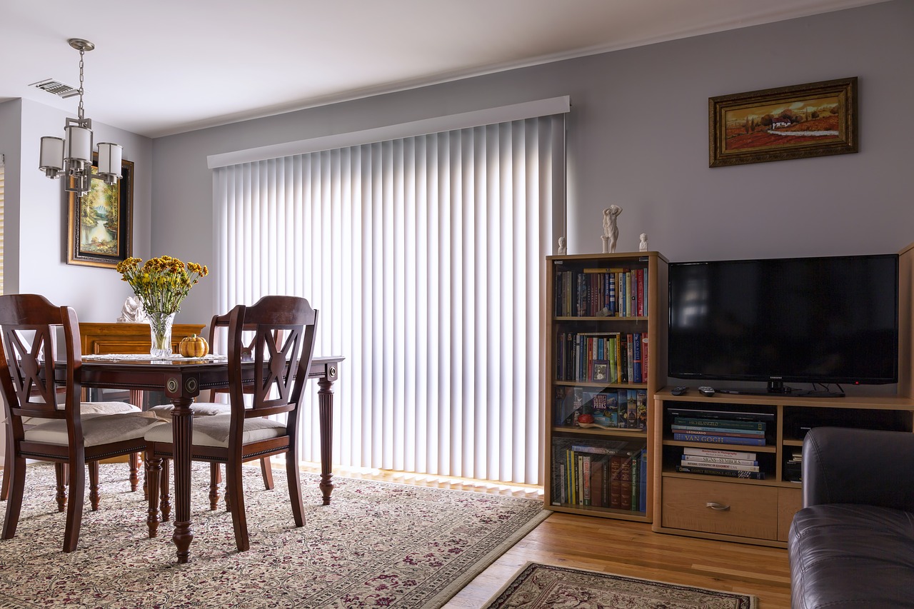 How Do You Choose Automatic Smart Blinds?