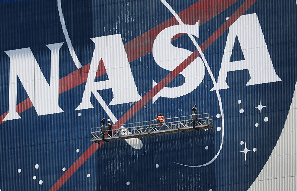 美国宇航局为Axiom机组人员2022年首次飞往国际空间站的私人任务开了绿灯