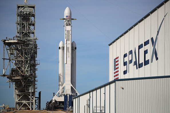 spacex-to-provide-in-flight-broadband-service-as-soon-as-possible
