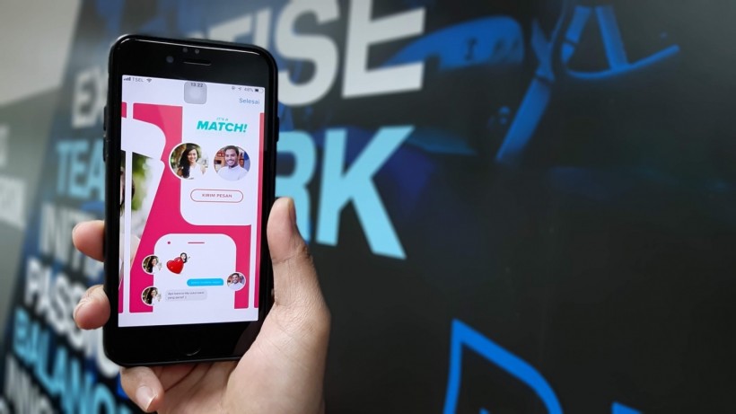 Tinder Partners with Spotify to Launch Music Mode | 'Anthem' Songs to Play Before Swiping Users' Profiles