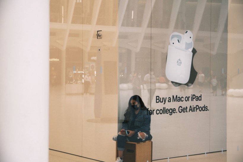 Apple Temporarily Closes Down Stores in the US, Canada Following COVID-19 Surge Among Employees
