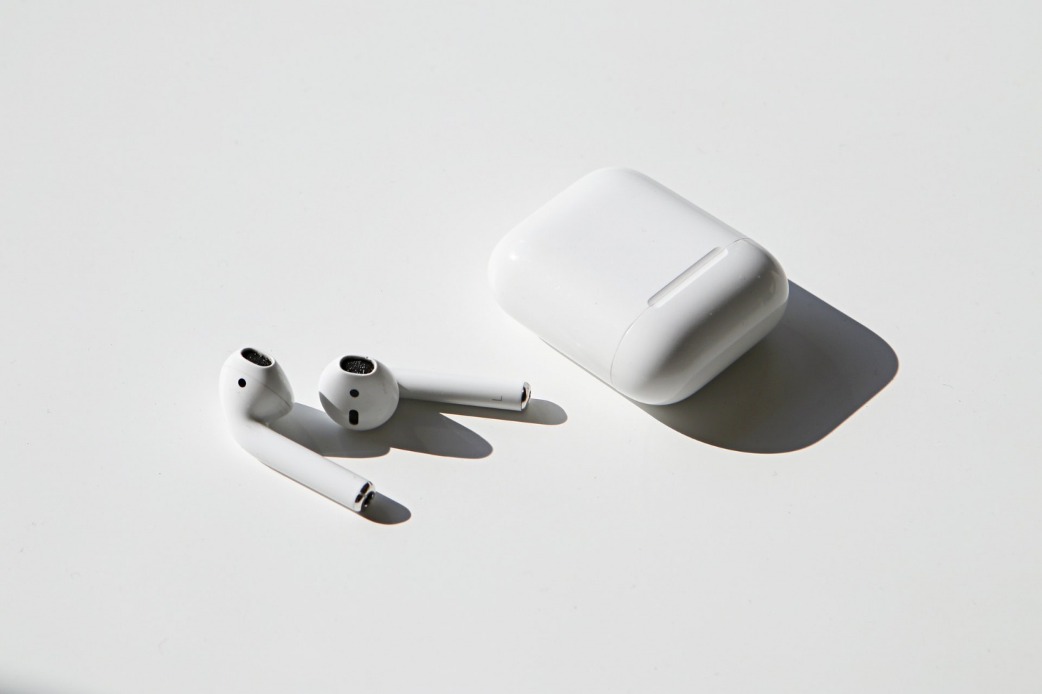How to Spot Fake AirPods | Fake Buds on Amazon and eBay