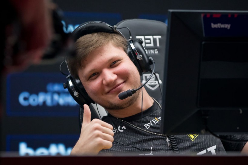 [Esports] Introducing S1mple as the Best Esports Player of 2021 | How He Took 'CS:GO' By the Storm