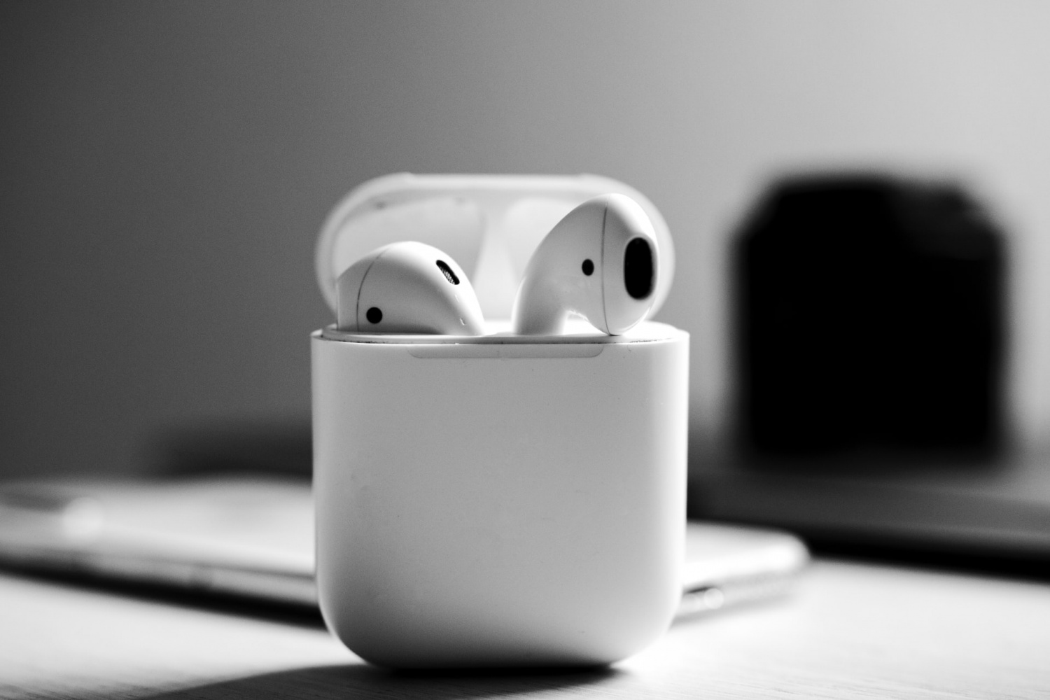 Apple 'Back to University' Promo Offers Free AirPods to Students, Teachers in Select Regions | Here's Everything You Need to Know