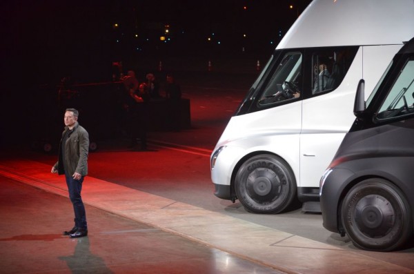 Tesla to Announce New Product Roadmap Update on January 26 | Can We See Semi Truck This Time?