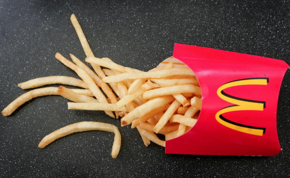 [VIRAL] McDonald's 'Steal a Fry' Tweet Goes Viral in South Korea! What's With the Pinching Hand Emoji?