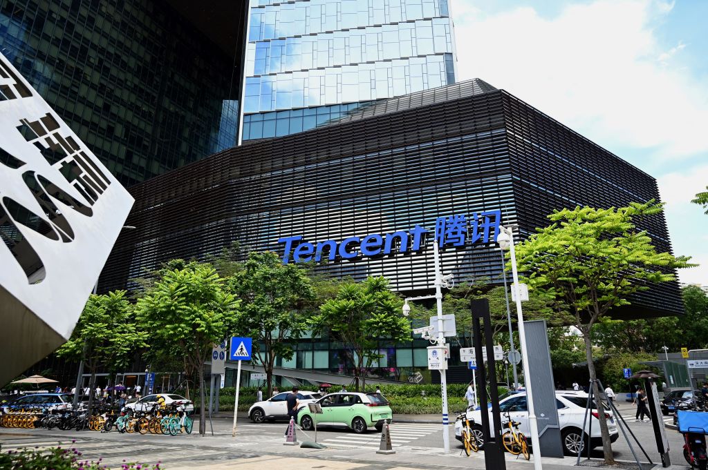 Tencent Anti-Graft Campaign: Chinese Tech Giant Kicks 70 Employees, Blacklists 13 Firms Amid Corruption Crackdown