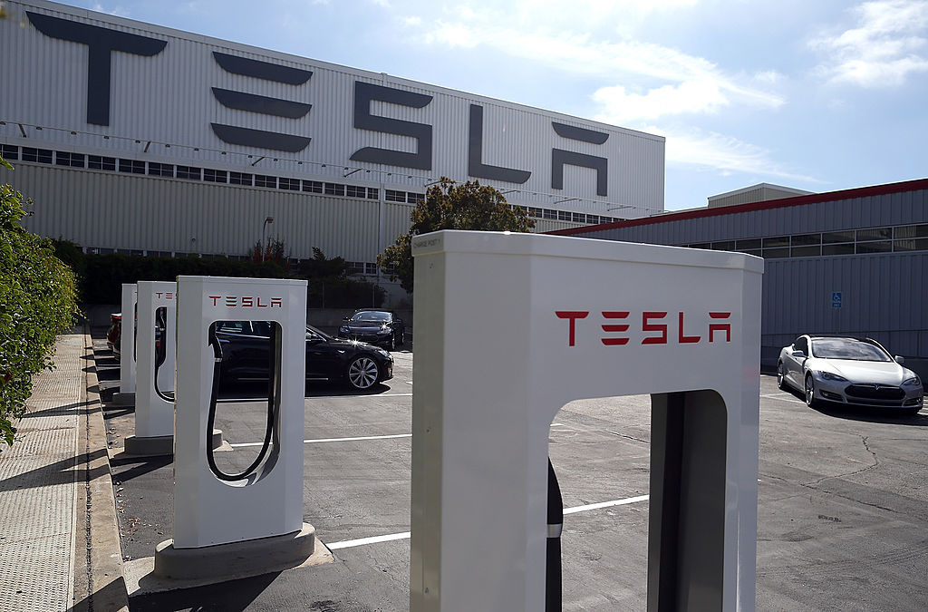 Tesla Supercharger Non-Tesla EV Expansion To Receive Funds! Here's How It Can Have White House's Financial Assistance  