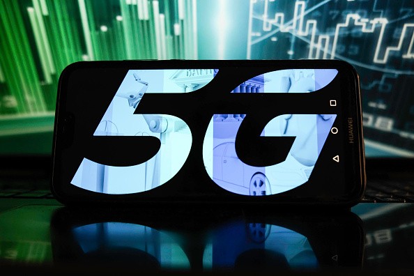 Gazing at 5G Internet Sustainability in the Context of C-Band 