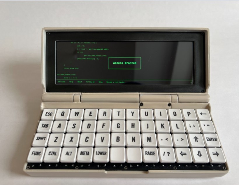DIY Maker Creates Retro-Handheld PC With Mechanical Keyboard | What's Special About Penkesu