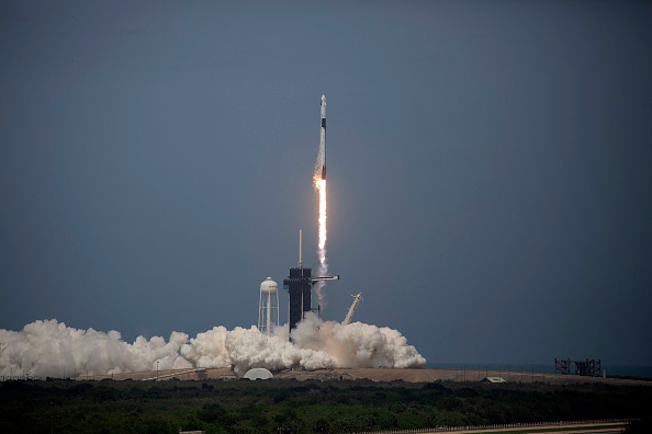 SpaceX我们2022年8月发射:猎鹰9号7 Mission-Sending 46立方体卫星空间