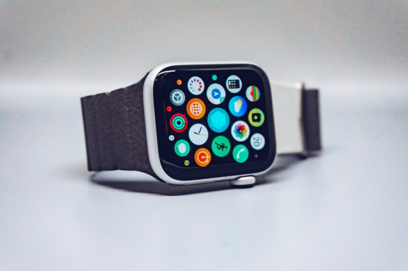 Apple Finally Seeds watchOS 8.5 RC For Public Beta Testers, Developers | What's New About This?