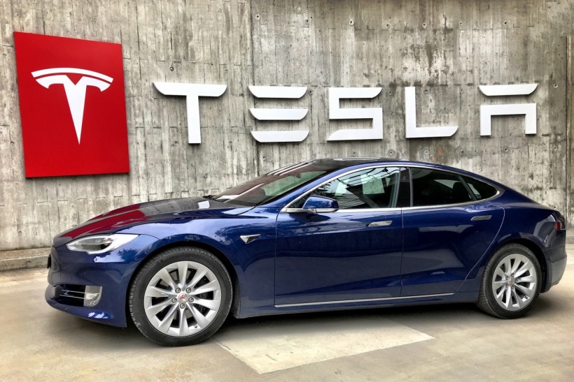 Tesla as the Best EV Automaker in the US? Latest Data Shows it Holds Almost 70% of Market Shares in 2021