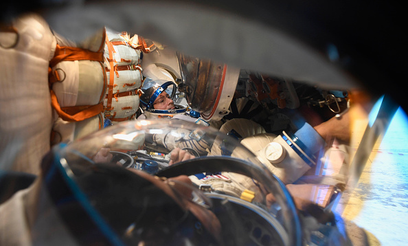 [手表] Roscosmos带回最长的ISS-SIVESASA宇航员！这是您可以查看Vande Hei的回报