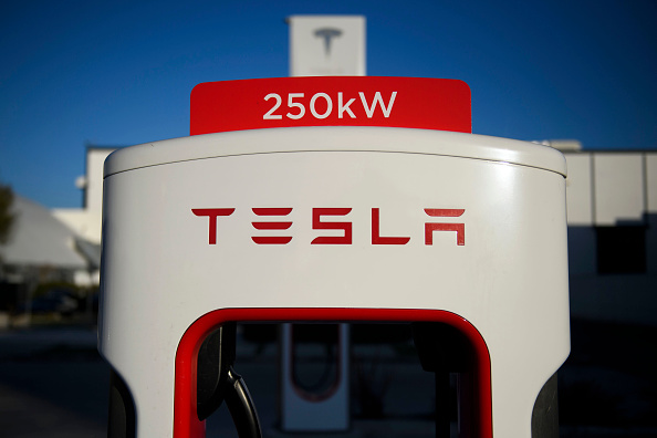 World's Longest Tesla Supercharger Station Now in France! Non-Tesla Owners Can Also Use It