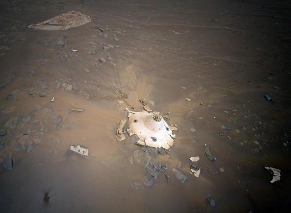 nasa jpl photo of mars wreck