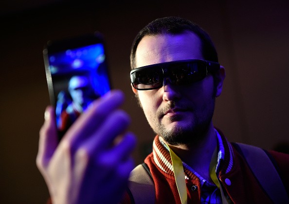 Envision's New Smart Glasses for Blind People Arrive! Here's How It Can Help Them See