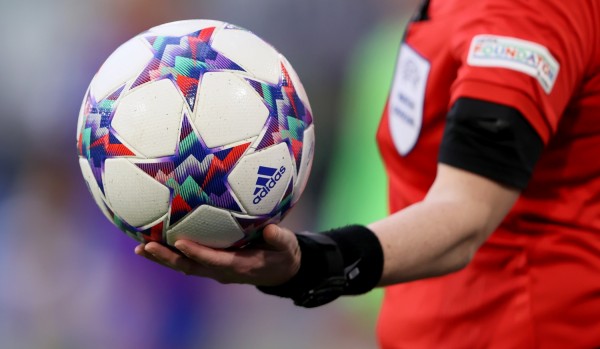 沃尔夫斯堡vs巴塞罗那:欧足联女子冠军联赛半决赛次回合