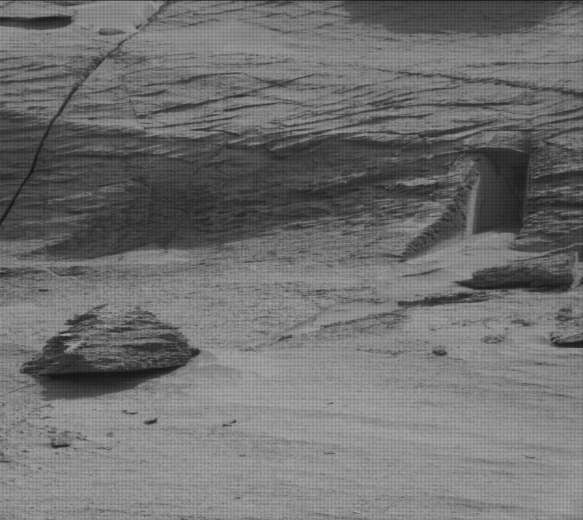 NASA Curiosity Rover 'Doorway' on Mars