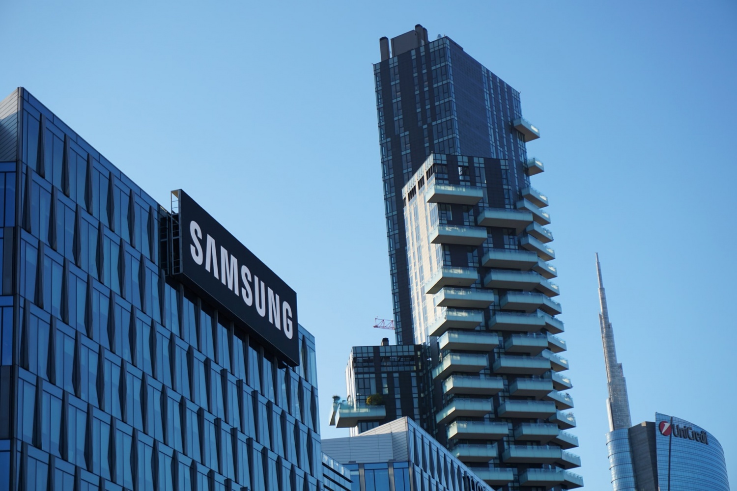 Samsung to Generate 80,000 Jobs While Spending $355 Billion for Next-Gen Tech