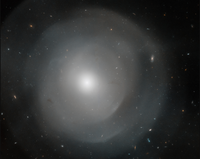 NASA Hubble Telescope Captures Galaxy Twice as Big as Milky Way; Here's What Makes NGC 474 Unusual 
