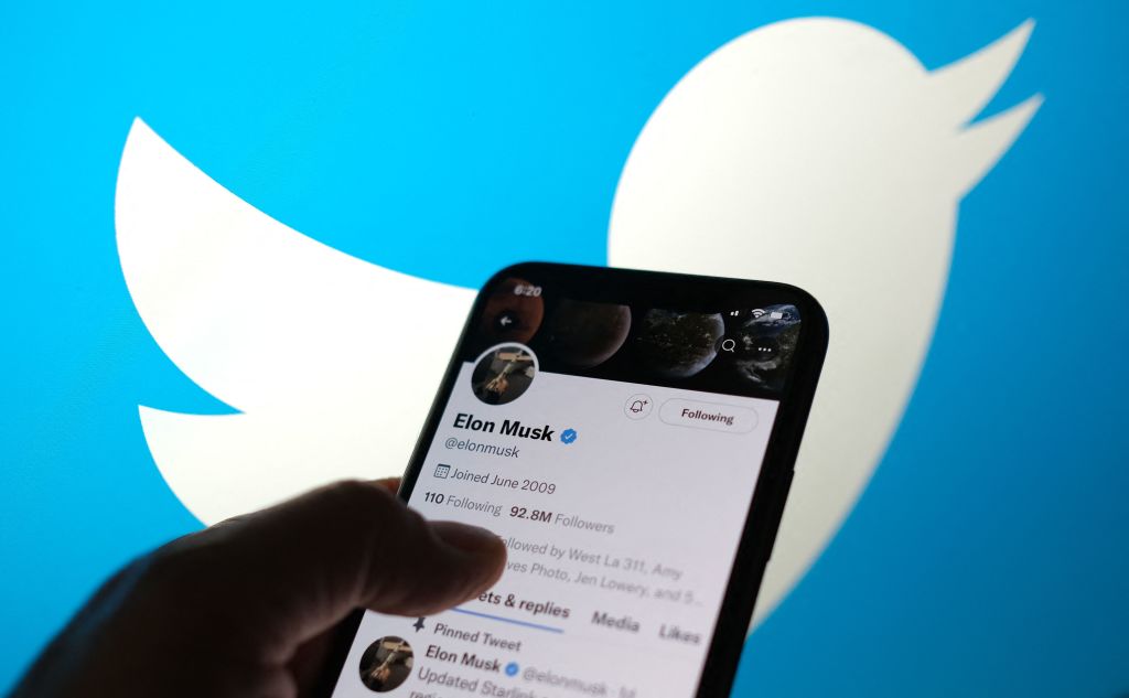 US-INTERNET-MERGER-TWITTER-MUSK-BUYOUT