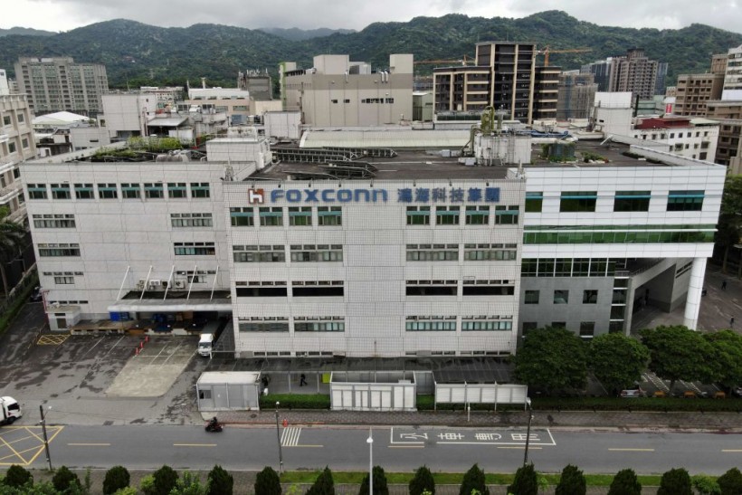 Foxconn Acknowledges Improving Supply Chain in 2022 | Can We See iPhone 14 Soon?