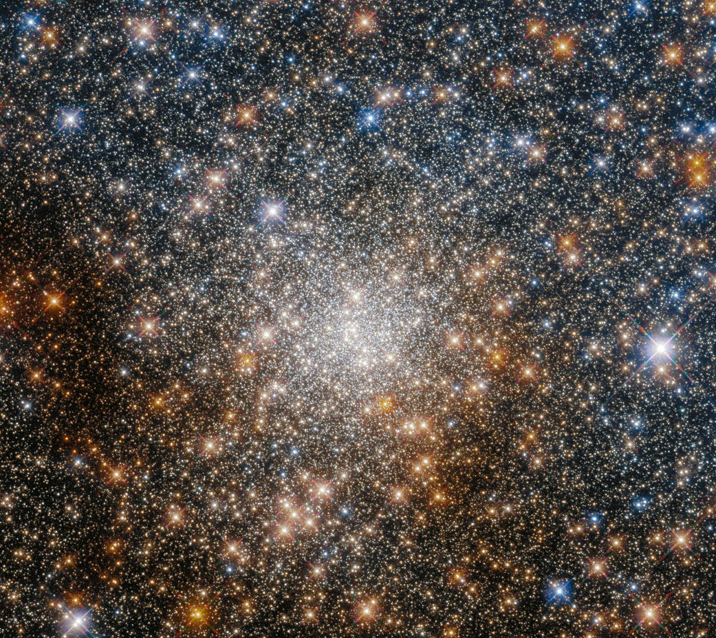 [LOOK] NASA Hubble Space Telescope Finds A Dazzling Sea of Sequins