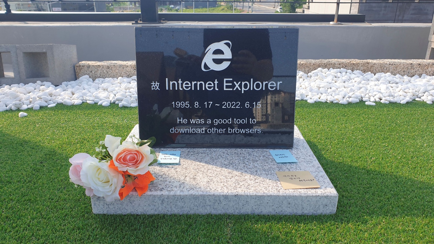 rest-in-peace-internet-explorer-south-korean-engineer-builds-explorer