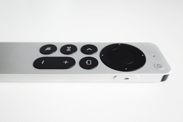[RUMOR] Apple TV Siri Remote With Embedded AirTag Now Being Developed? New iOS 16 Beta Code Might Be a Sign