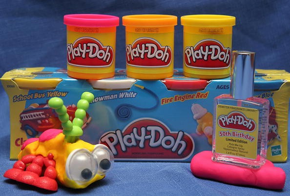 This Robot Shapes Letters Using Play-Doh Like a Kid, Thanks to AI 