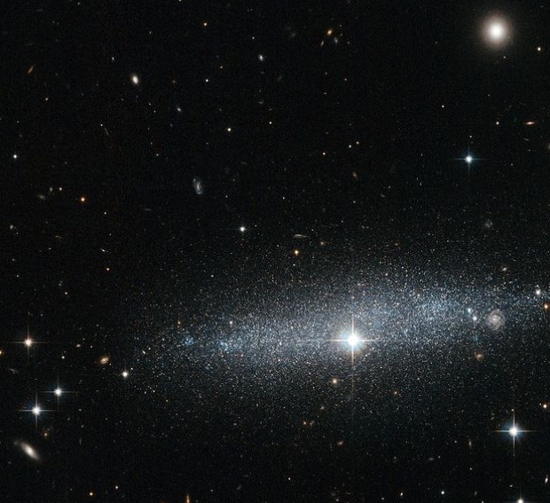 [PHOTO] NASA Hubble Space Telescope 'Crisply' Snaps a Photo of a Sparkling Galaxy