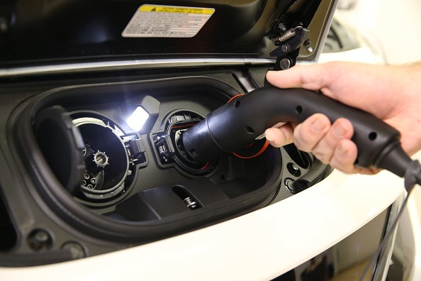 Nissan LEAF EV Now Powers Homes — How to Use Bi-Directional Charging? 