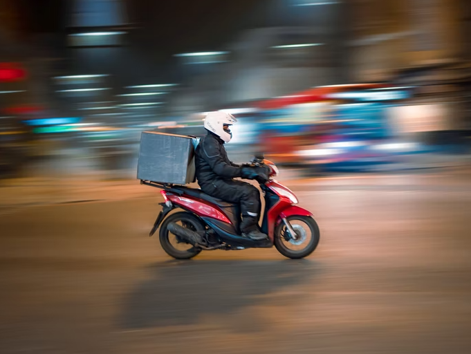 Southeast Asian Food Delivery Players, Grab, GoTo Face Slump as Spending Growth Slows to Four-Year Low
