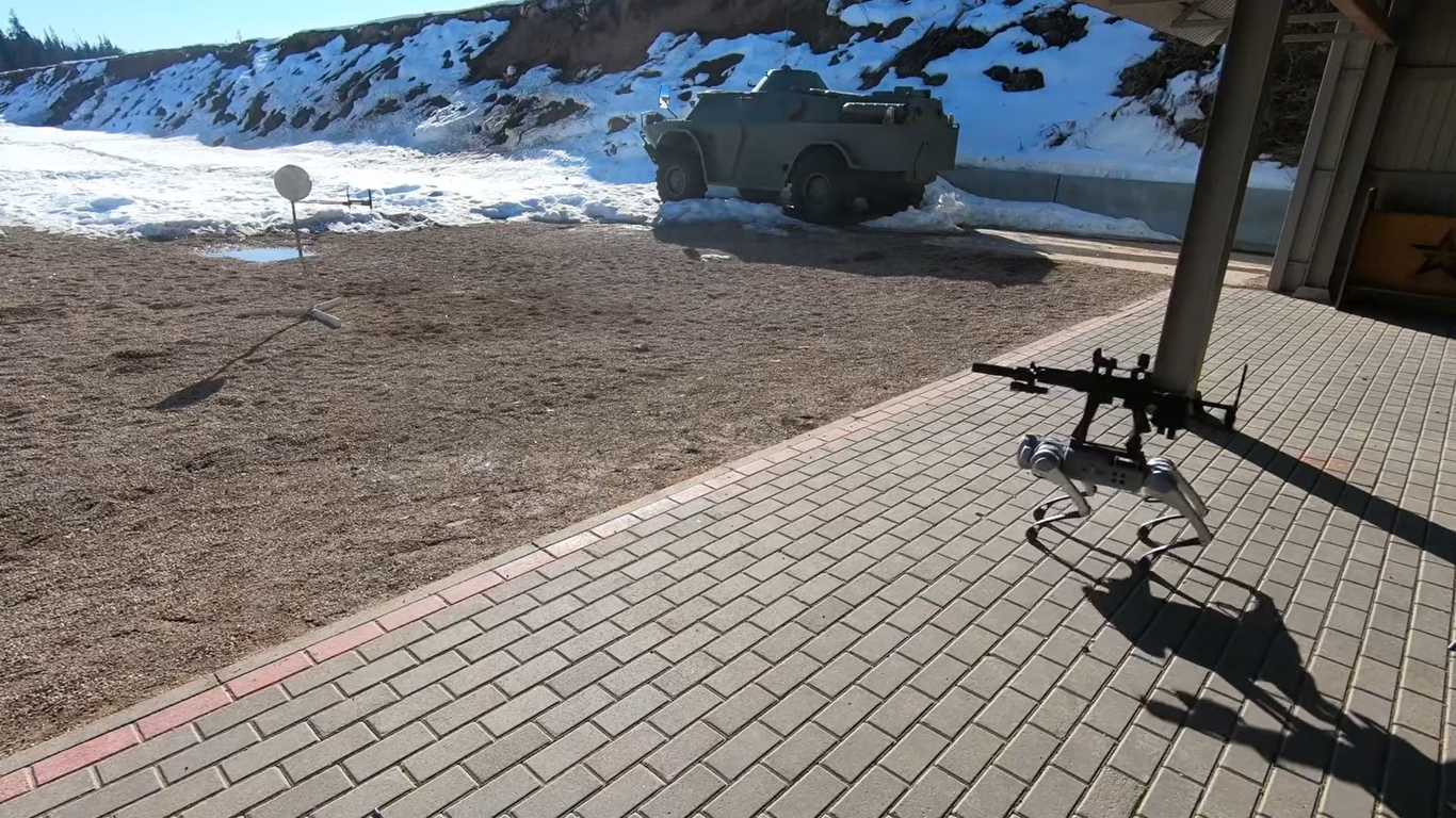 robot-dog-that-looks-like-boston-dynamic-s-spot-fires-an-assault-rifle-in-the-video